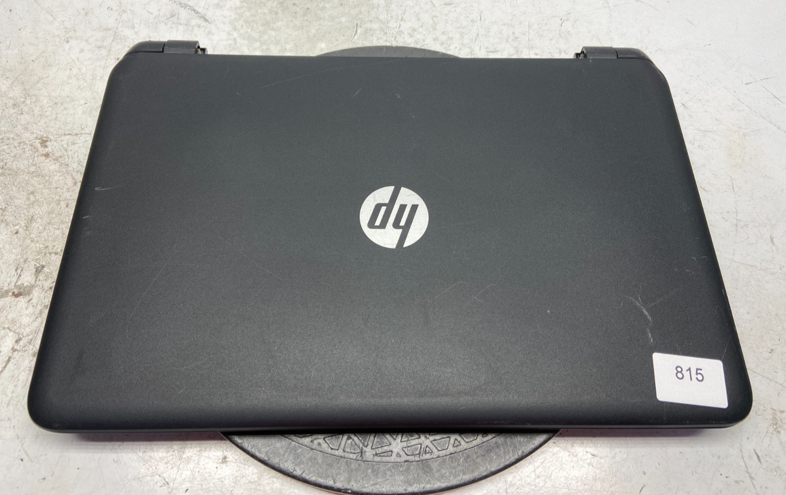 HP 15-F004DX AMD E1-2100 1000MHz 8 GB NO HDD gallery