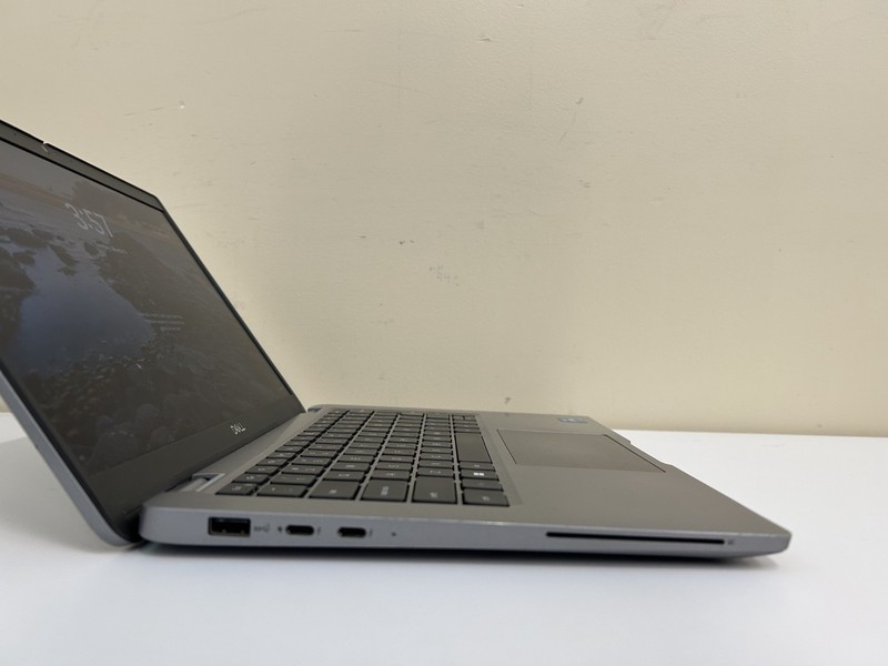 Laptop Dell Latitude 5340 12.5" Core i5-1345U @1.60Ghz 512GB SSD 32GB RAM Win 11 gallery