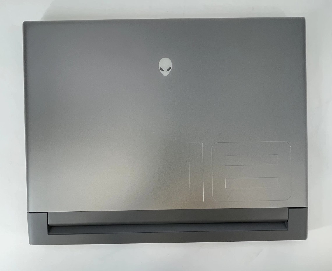 Alienware M18 R2 i9-14900HX 32GB DDR5 MEMORY, 1TB SSD, RTX 4090, 18" QHD+ 165HZ gallery