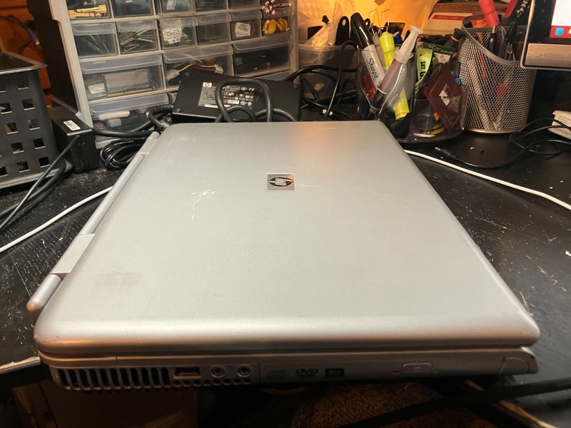 HP ZD8000 Vintage Gaming Laptop 17" Pent 3GHz 32GB SSD 2.5GB RAM ATI X600 Win XP gallery