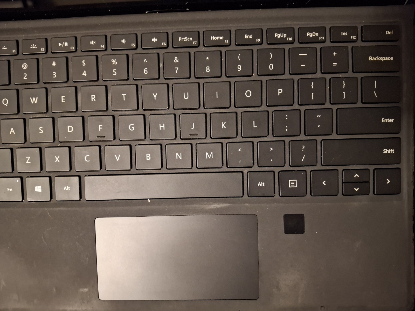 Microsoft Surface Pro 3 12 inch 256GB, Core i5-4300U, 1.9GHz, 8GB folio included gallery