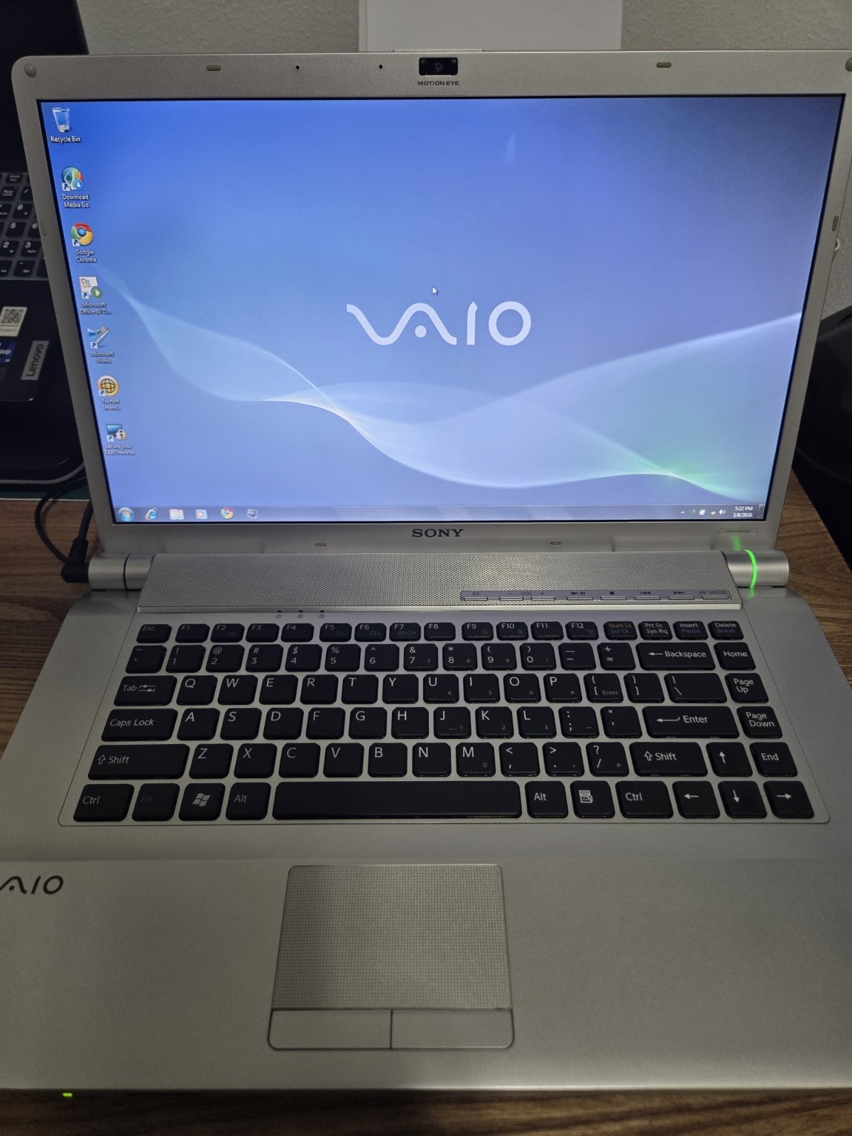 Sony VAIO VGN-FW510F 16.4" Display Intel Core 2 Duo Radeon 4650 Gpu Factory gallery