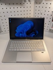 Acer Swift 3 | Ryzen 7 5700U | 8GB RAM | 512GB SSD| 14″ 1080p | SF314-43-R2YY