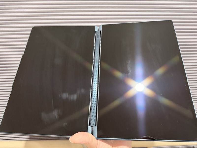 Lenovo Yoga Book 9i 14” 2.8K Dual Screen OLED Laptop Ultra 7 255H 16GB 1TB Teal gallery