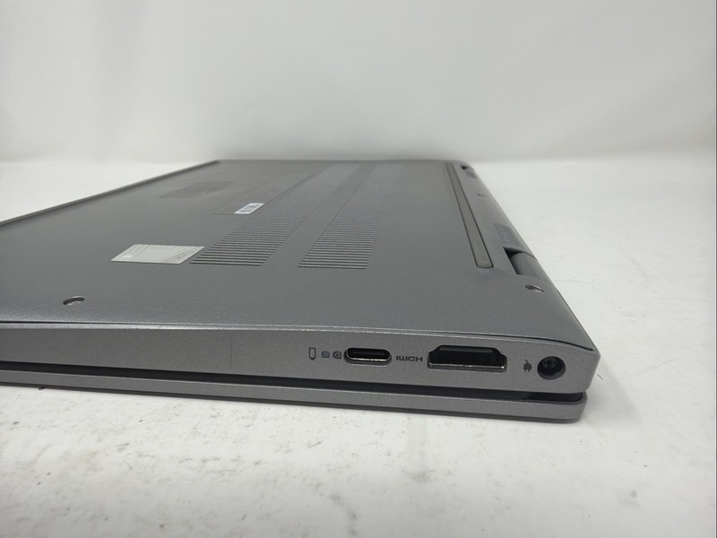 Dell Latitude 3320 13.3" FHD i7-1165G7 8GB 256GB SSD Intel Iris Xe -READ- gallery