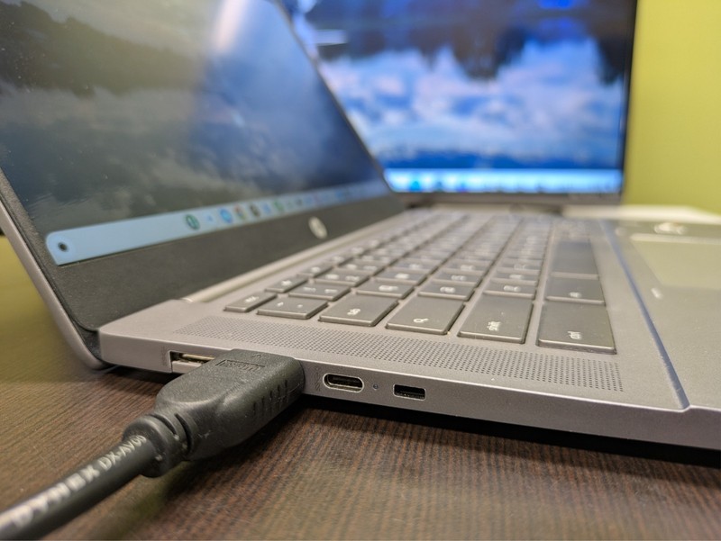 TWO HP Chromebook 14B-NA0010WM 128GB SSD AMD Ryzen 3 3250C 2.6GHz Fast Reliable gallery