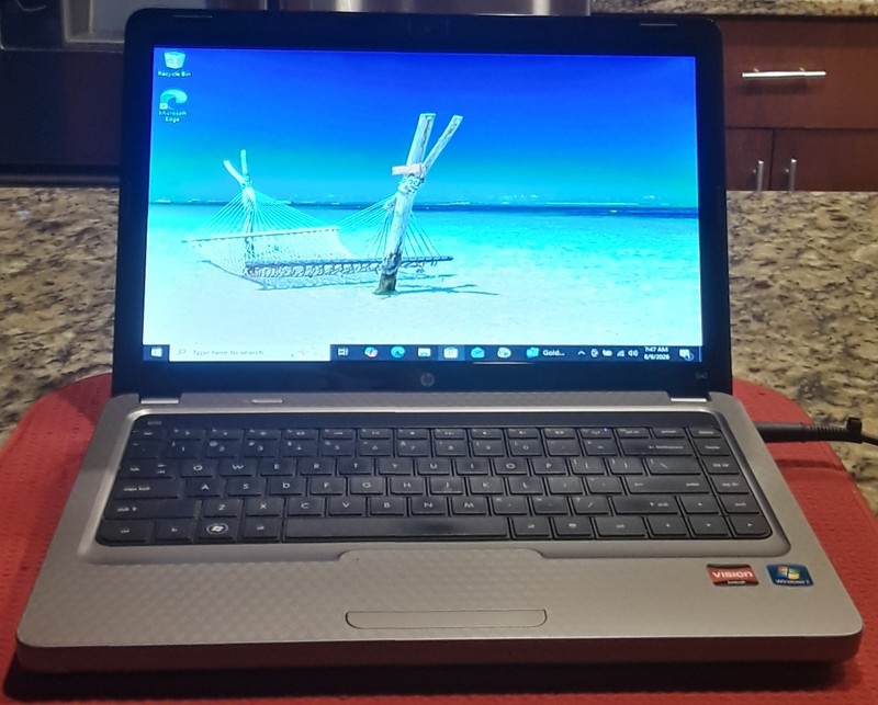 HP Laptop G42- AMD Athlon dual core 2.2GHz DVD 8GB Ram 500gb HDD Windows 10 PRO gallery