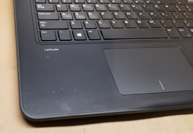 Dell Latitude 3380 13.3'' TOUCH, I3-6006U, 8GB RAM, 128GB SSD, WINDOWS 11 PRO gallery