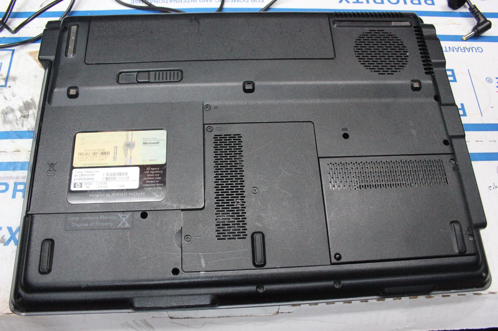 Compaq Presario F767NR AMD TURION 64 X2 1GB Ram 15.4" Display No HDD OR Cord gallery