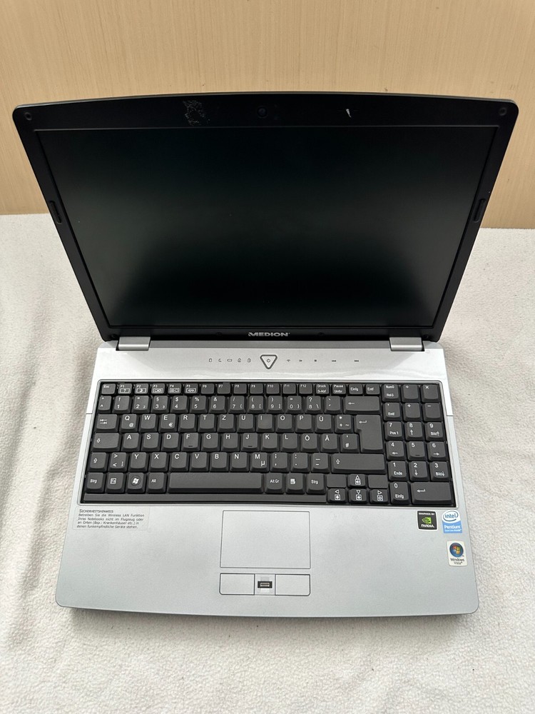 Medion Akoya MD96630 WIM2180 15.4" Laptop Intel Core Duo T2330 4GB RAM No HDD