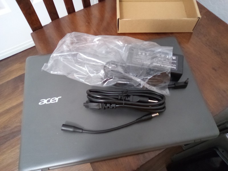 Acer Aspire One Cloudbook 14 (AO1-431) [Windows 11 Pro] [2 GB DDR3] [32 GB eMMC] gallery