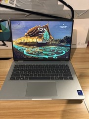 Dell Latitude 14in FHD Laptop Core Ultra 5 16GB 512GB SSD Win 11 Pro w/ a charge