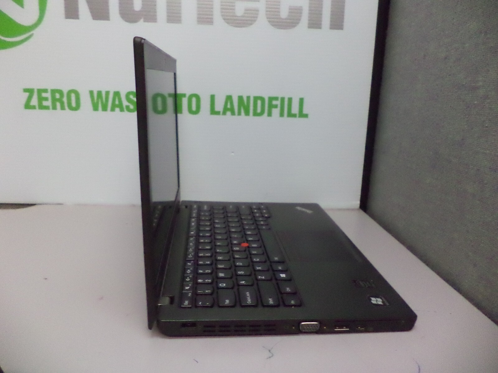 Lenovo ThinkPad X240 12.5" i7-4600U 2.1GHz 8GB/320GB Webcam Laptop [No OS/AC]* gallery