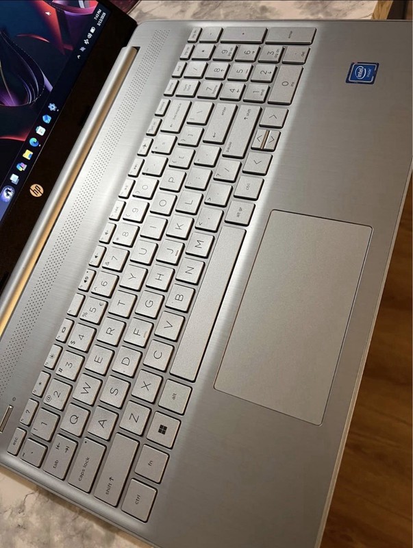 HP 15s-fq0xxx 15.6" Intel Celeron N4120 32GB RAM 477GB SSD Win11 Silver gallery