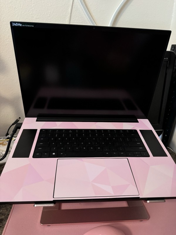 💕 Razer Blade 18 PINK 32GB RAM 2TB SSD Gaming Laptop PC 2023 Model RZ09-0484 gallery