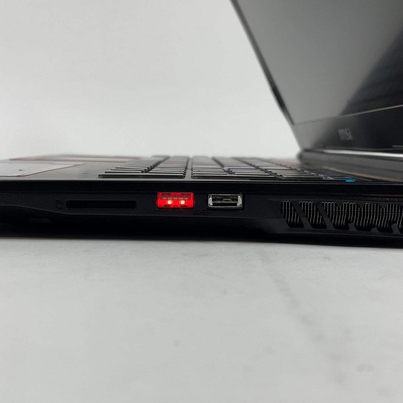 Broken MSI Raider GE63 15.6" i7-8750H 16GB RAM 128GB SSD 1TB HDD GTX 1060 gallery