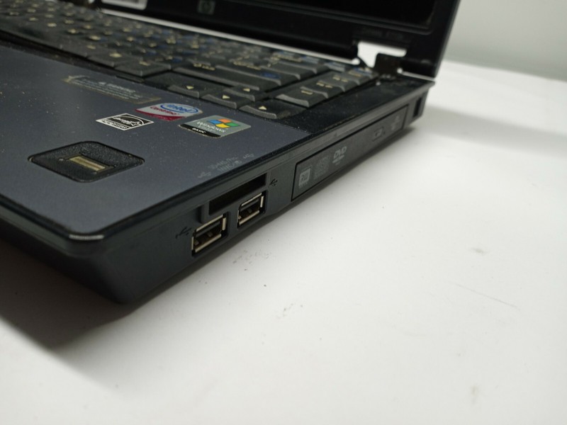 HP 6710b Laptop NO Ram/CPU/HDD/Caddy/Battery/Back Cover FOR PARTS gallery