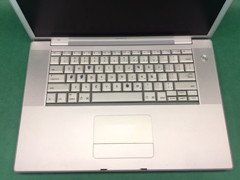 Apple MacBook Pro A1150 - 15.5” Laptop - UNTESTED gallery