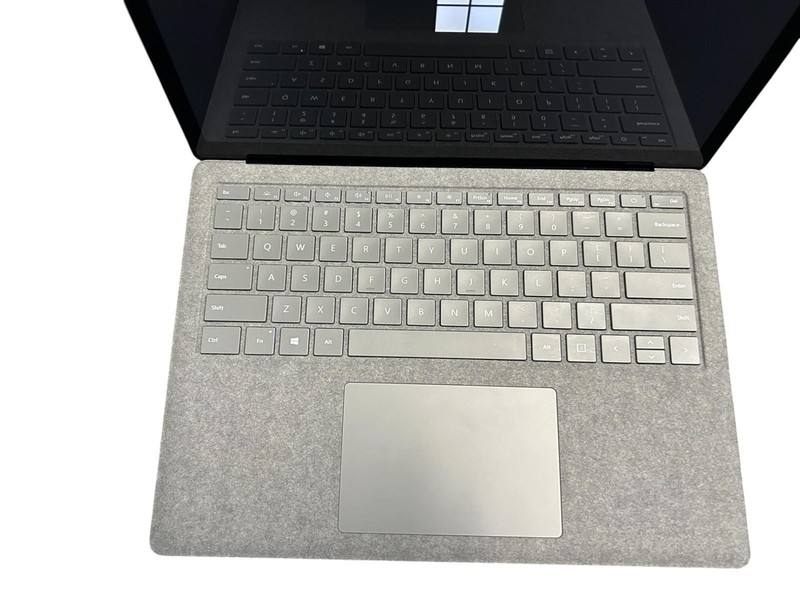 Microsoft Surface Laptop 3 13.5" (128GB SSD, Intel Core i5-1035G7, 8 GB RAM) gallery