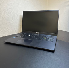ASUS Vivobook L510M 15.6″ Laptop – Celeron N4020 / 4GB / 128GIg/Win10