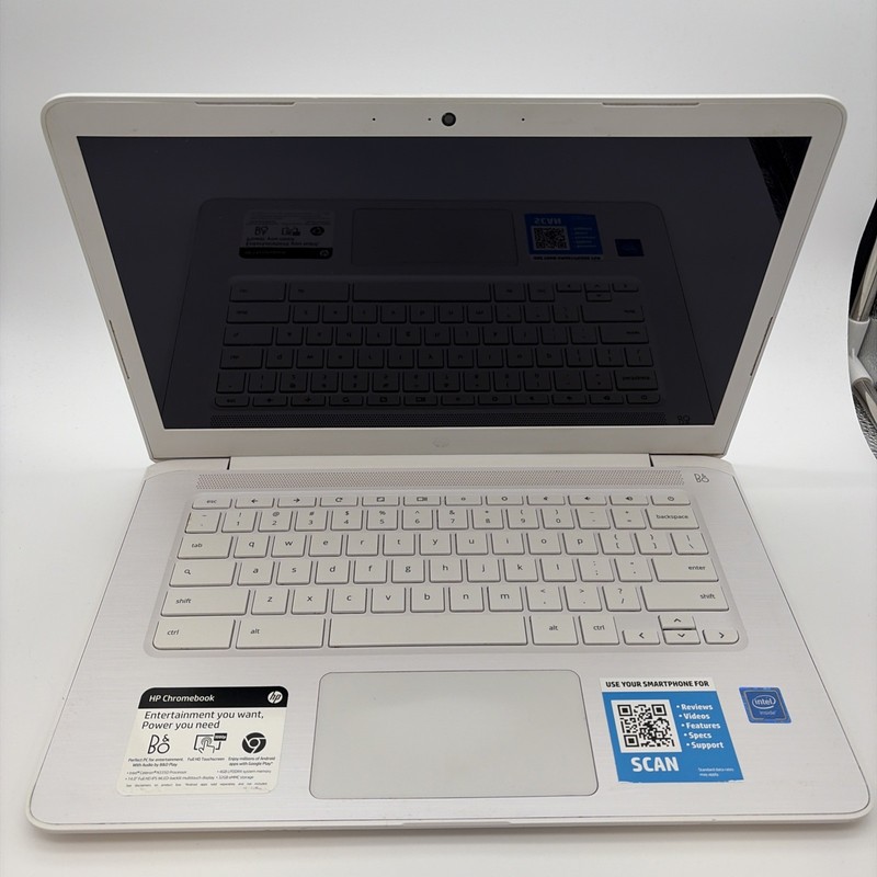 HP Chromebook 14 inch L98 gallery