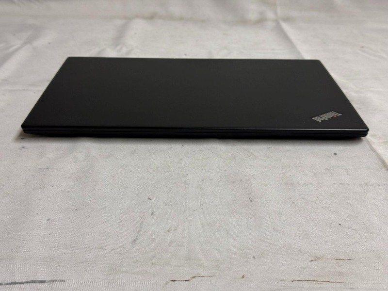 Lenovo ThinkPad T470s, i5-7300U 2.60GHz, 8GB, 256GB SSD Windows 11 gallery