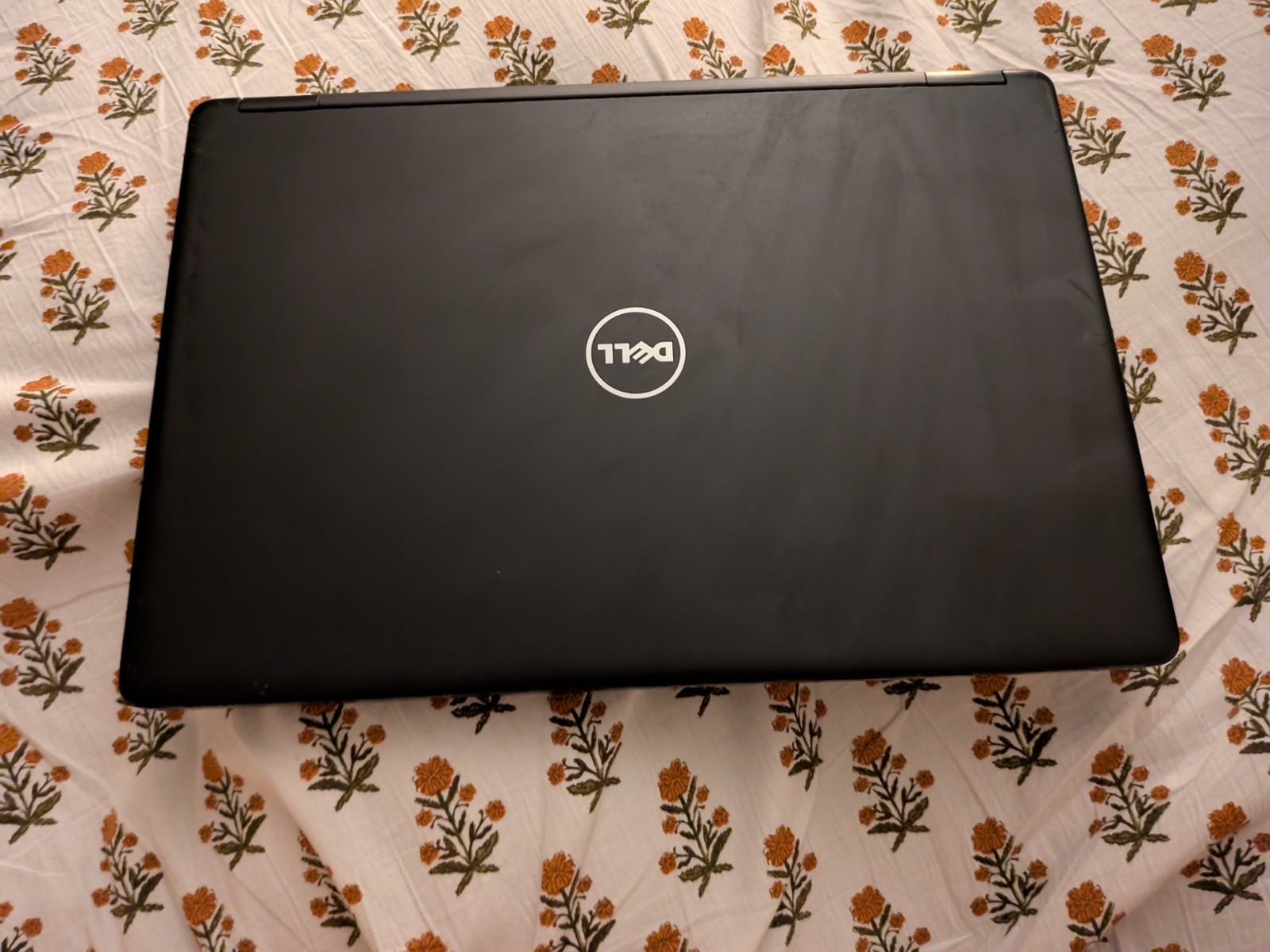 Dell Latitude 5480 14" (500gb HDD, Intel Core i5 6th Gen., 2.3GHz, 8GB) Laptop gallery