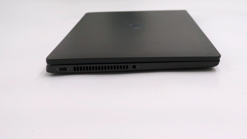 Dell Latitude 7330 13" i7-1265u 16GB 256GB - Good gallery