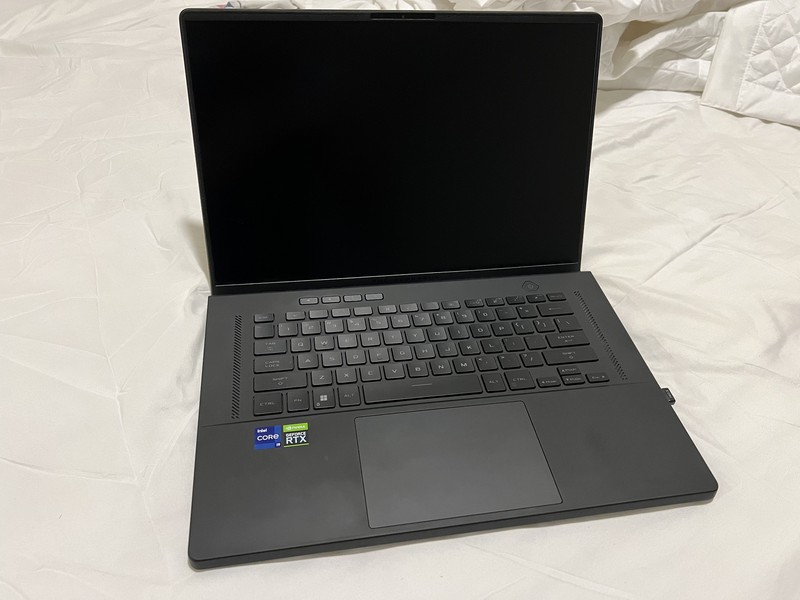 ASUS ROG Zephyrus M16 16'' (1TB SSD Intel Core i9-12900H 2.5GHz 16GB RAM) Gaming gallery