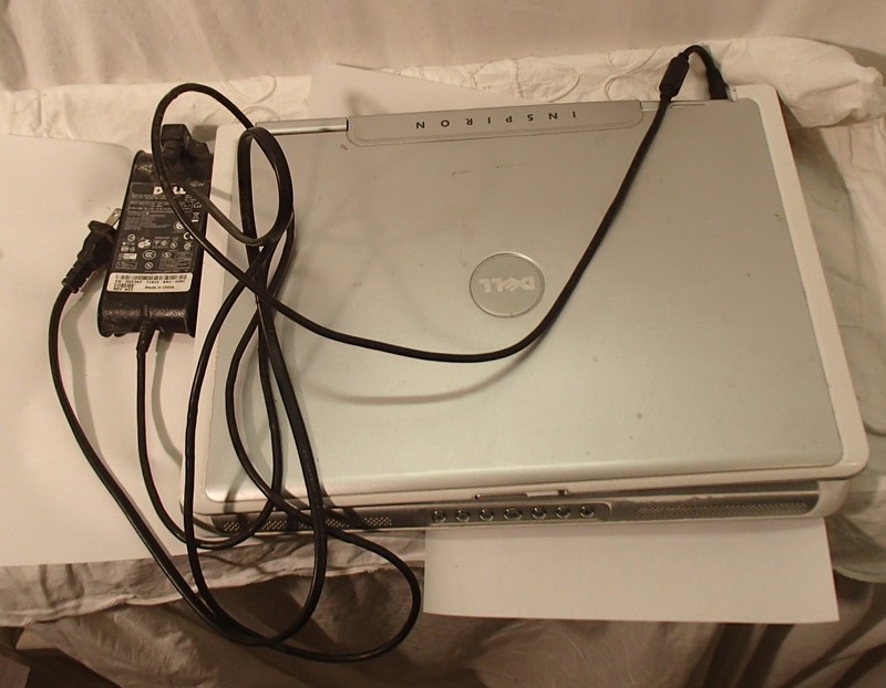 Dell Inspiron E1505 Intel Core 2 Duo 2.00GHz 3GB RAM Charger Damaged gallery