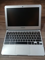 Samsung Laptop Chromebook XE303C12 Dual-Core 1.7GHz 2GB 16GB UNTESTED NO CHARGER