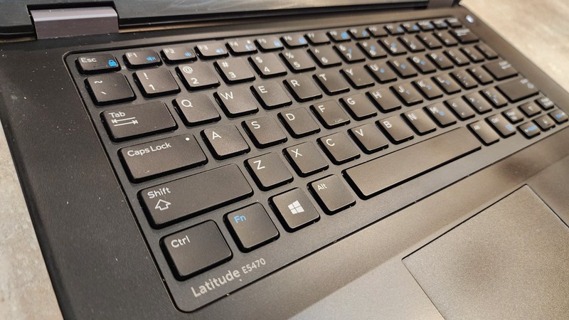 Dell Latitude E5470 14" Quad-Core i5-6300HQ 16GB RAM 128GB SSD Win 11 Laptop gallery