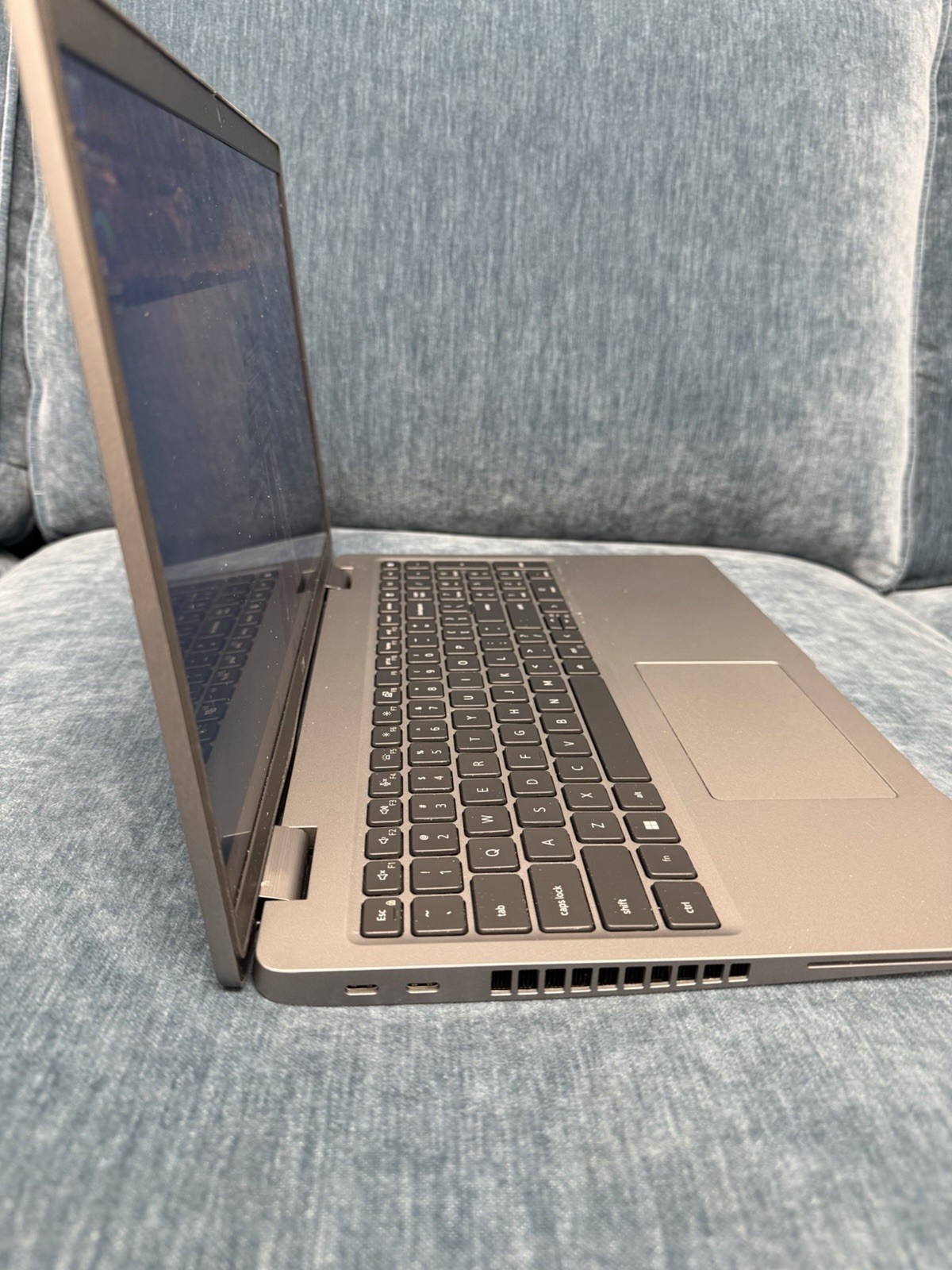 Dell Precision 3560 i7-1185G7 3.0GHz 16GB 512GB M.2 Nvi. T500 Windows 11. gallery