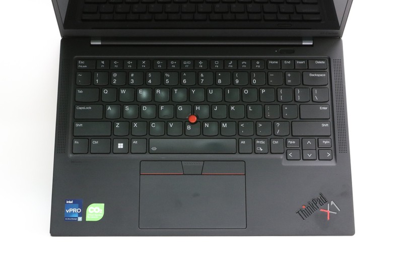 Read! 14" UHD+ Lenovo Thinkpad X1 Carbon Gen 10, i7-1270P, 32GB, 1TB SSD gallery