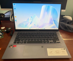 ASUS VivoBook F412D 14″ FHD Ryzen 3 8GB 256GB SSD Win11 Backlit FP New Battery