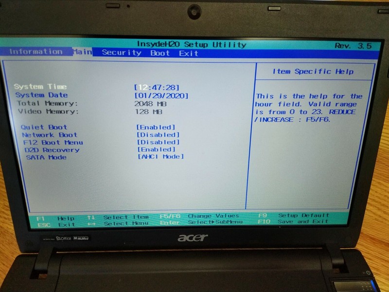 Acer TravelMate 8172 Laptop - Lightly used but WORKING for online classwork! gallery