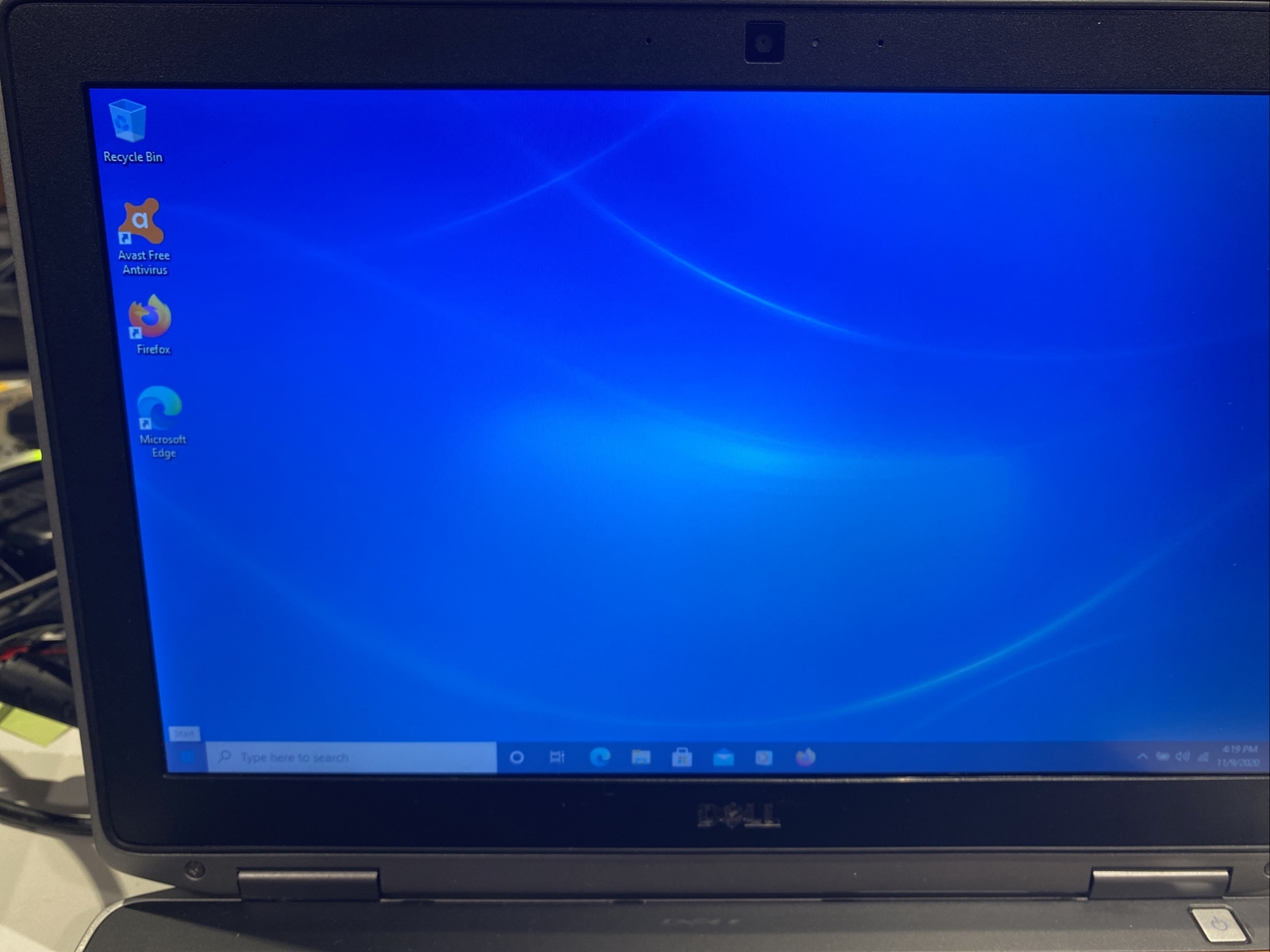 Dell Latitude E6320 Core i5 2540M 2.60GHz 4GB RAM 320GB HDD 13.3" w/Dock Station gallery