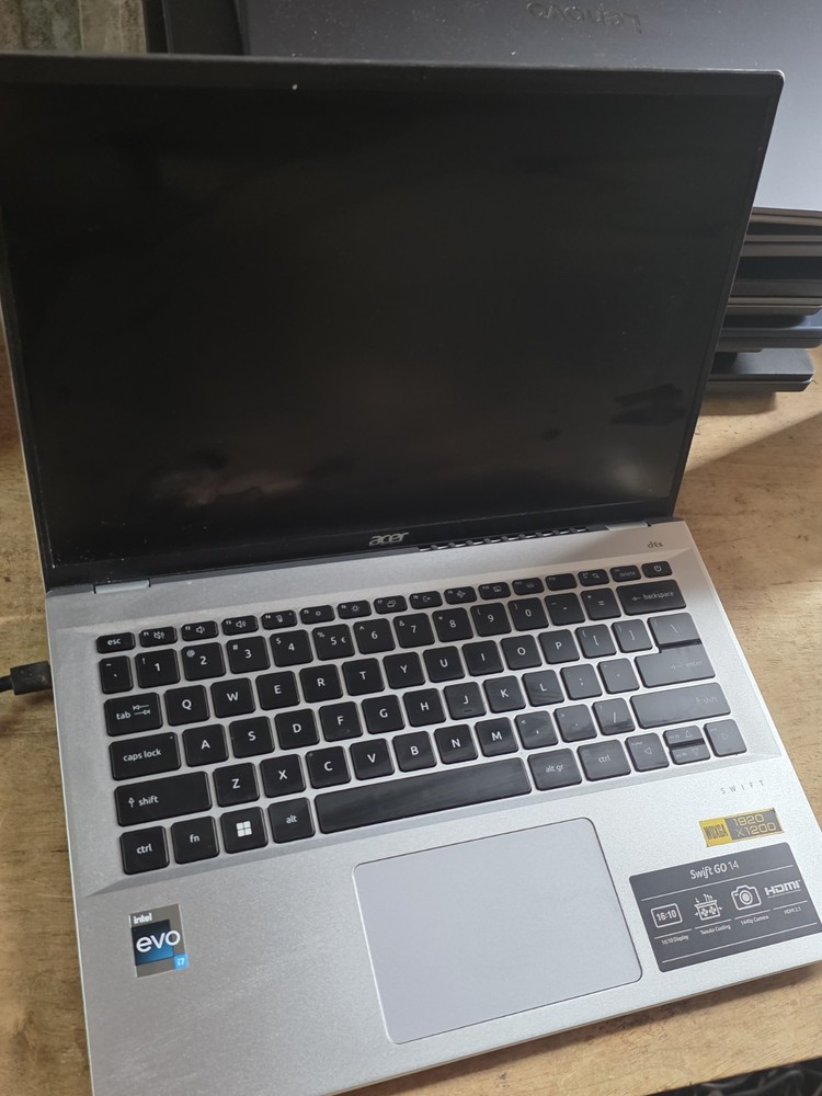 Acer Swift Go SFG14-71T 14" (512GB SSD, Intel Core i7 13th Gen., 16gb Power