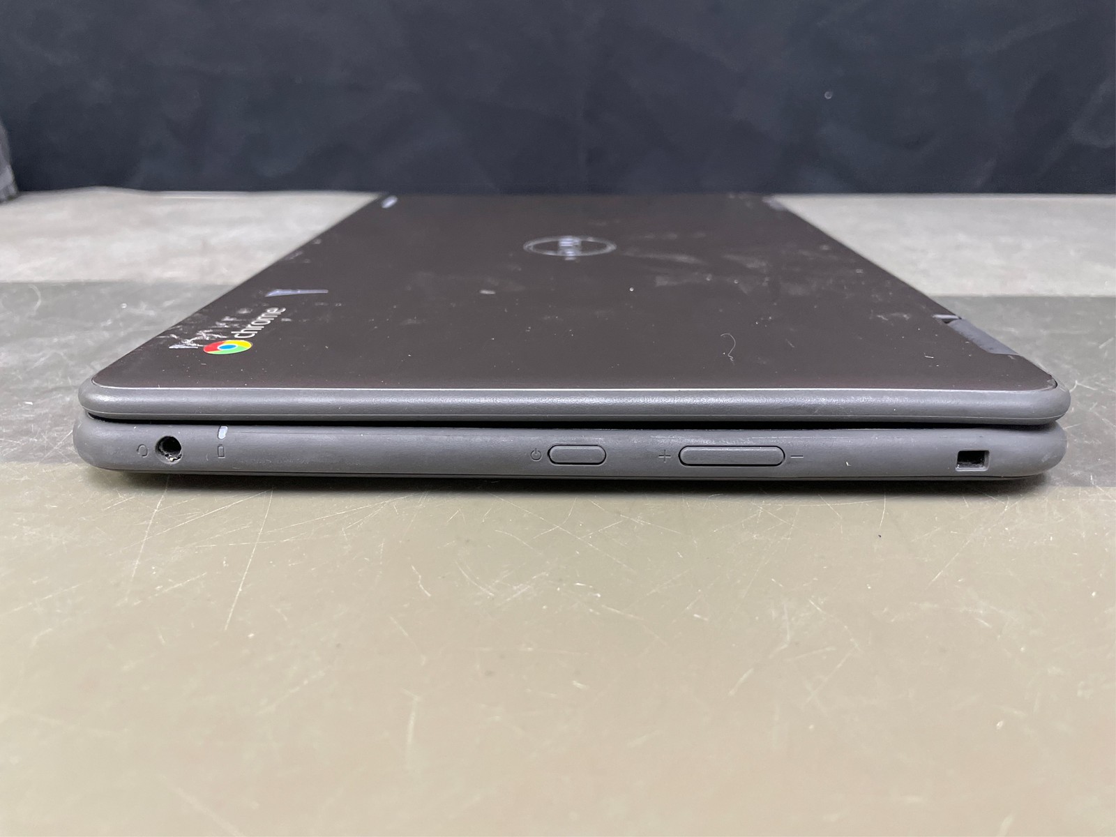 Dell Chromebook 3189 Laptop, 11.6"" HD (1366 x 768) Non-Touch, Intel Celeron N30 gallery