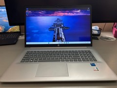 Rose Gold 17.3″ HP Laptop 1TB Storage (Model 17t-cn300)