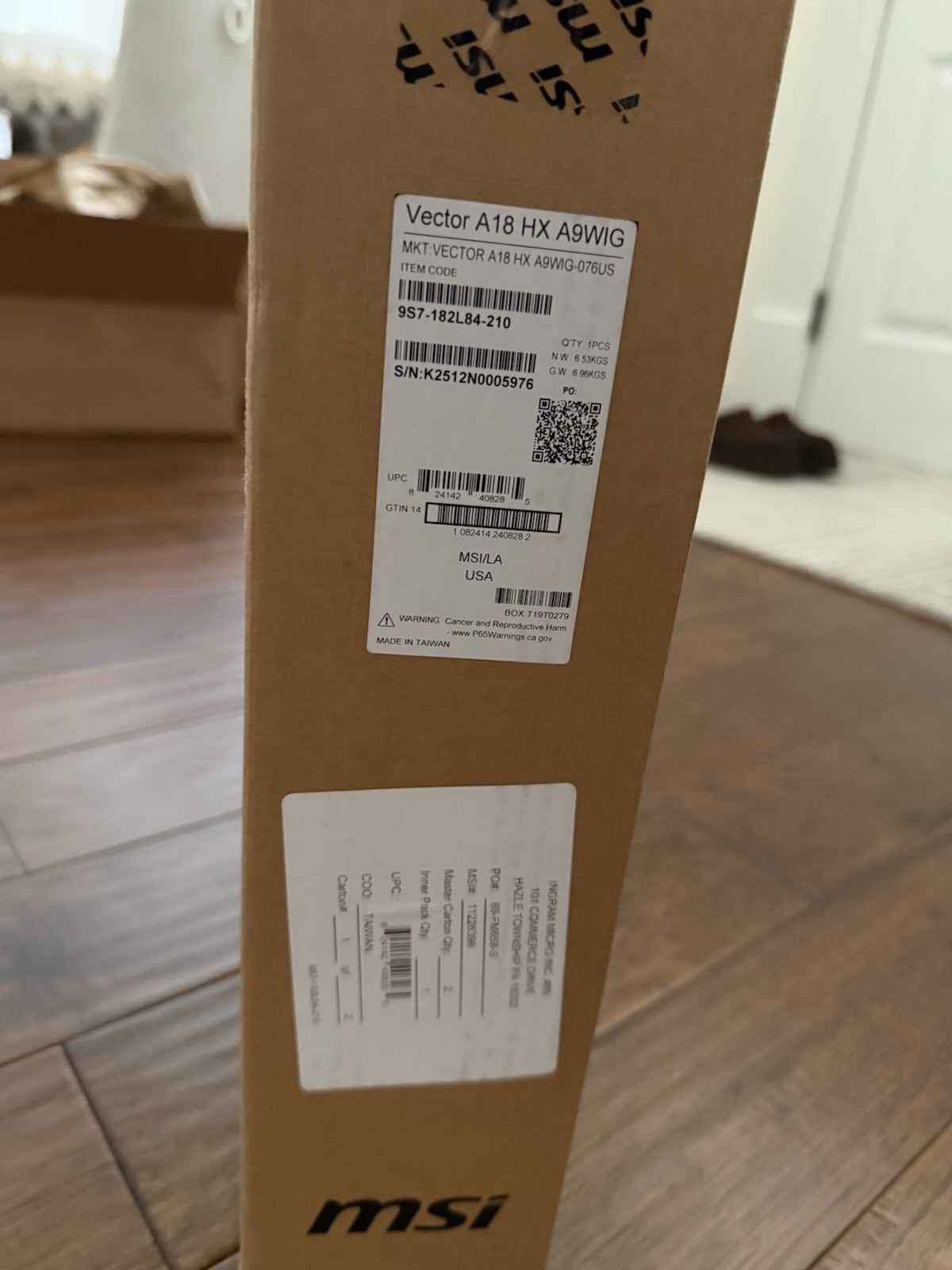 MSI Vector A18 HXA9WIG-076US 18" QHD+ Gaming Laptop, AMD Ryzen 9 9955HX RTX 5080 gallery