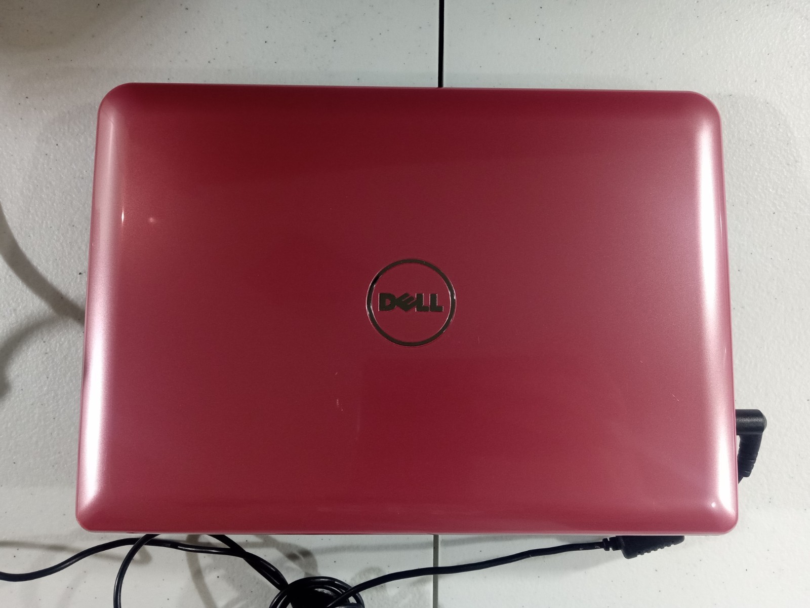 Rarely Seen PINK Dell Inspiron Mini 10 PP19S Atom Z530 1.60Ghz 1GB 160GB XP gallery