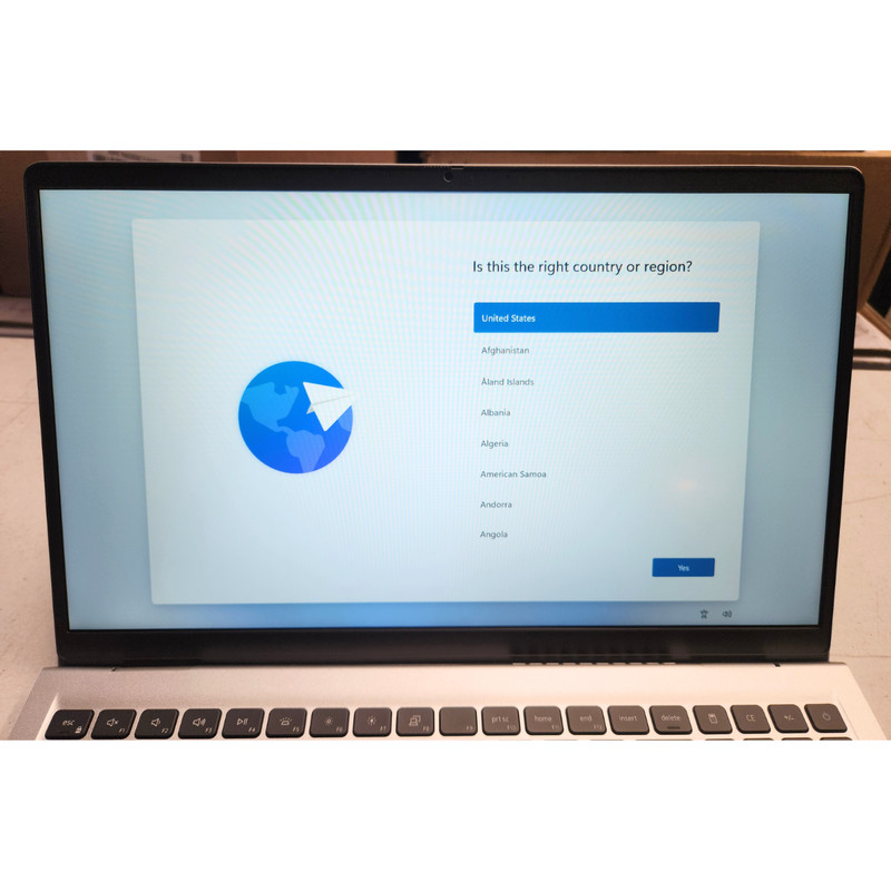Dell DC15250 15.6 FHD 120Hz i7-1355U 16GB RAM 512GB SSD Intel UHD Win11 Home gallery