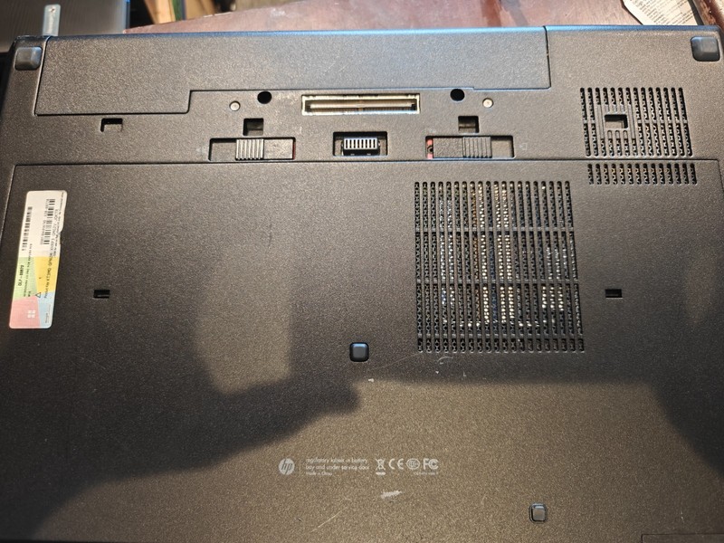 HP EliteBook 8770w 17" Laptop i7-3630QM 20GB 1600x900 256GB Debian 13 Webcam gallery