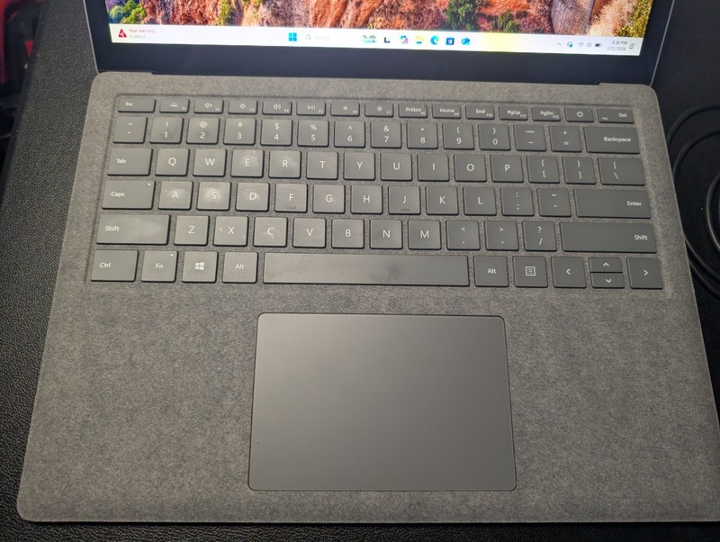 Microsoft Surface Laptop 3, 13.5”, Intel i7, 16GB RAM, 256GB, Alcantara Covering gallery