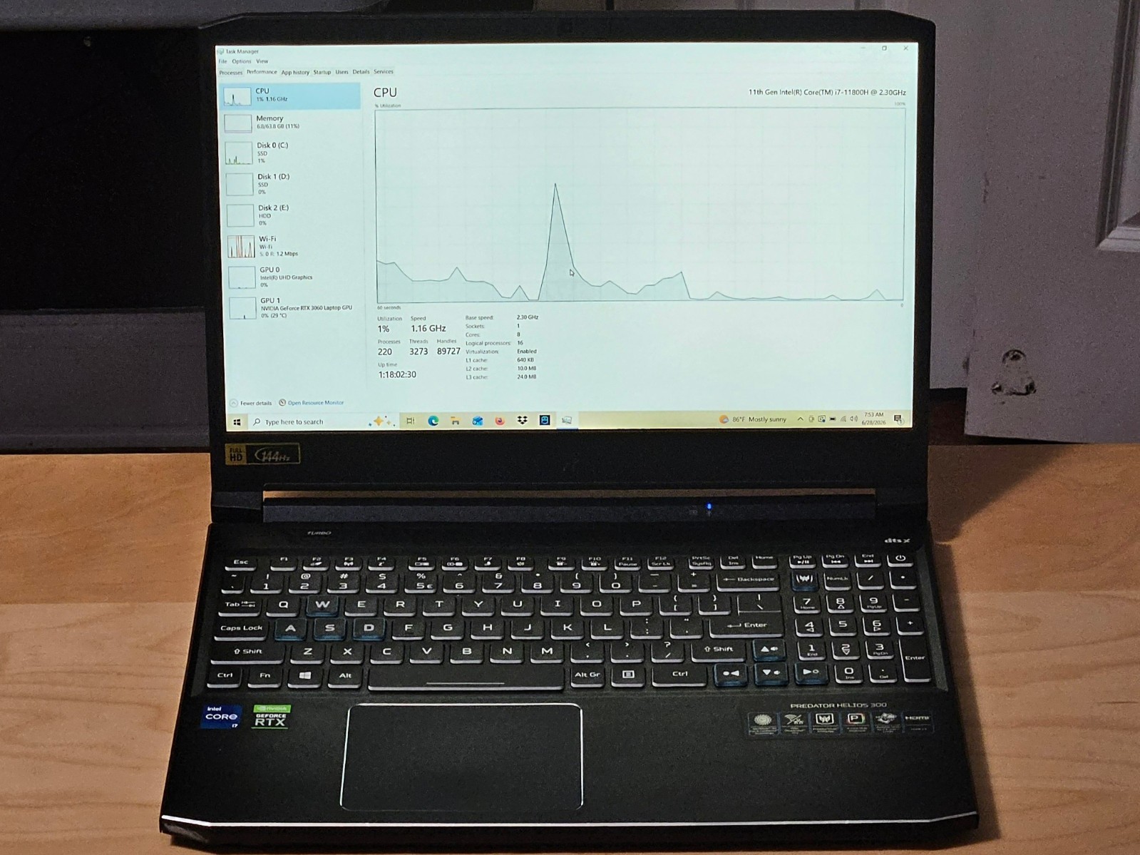 Acer Predator Helios 300 Gaming Laptop (PH315-54-731M) gallery