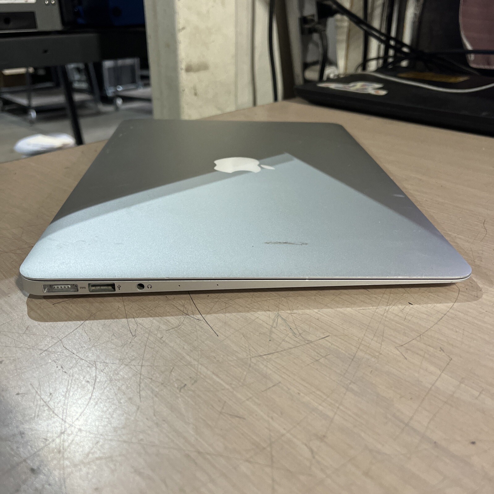 APPLE MACBOOK AIR 13" EARLY 2015 CORE I5-5250U 1.6GHZ 4GB RAM NO HD ' gallery