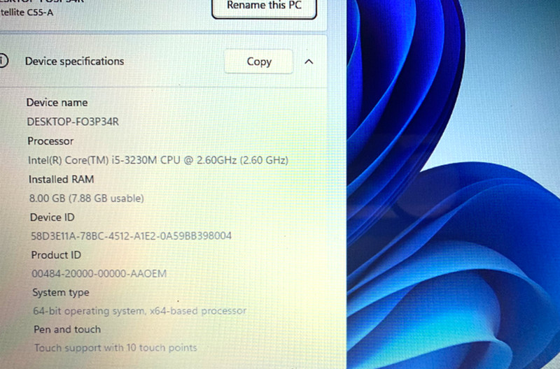 Toshiba Satellite C55-A Touch Screen 15.6" WIN 11 ACTIVATED i5 8GB RAM 750GB HDD gallery