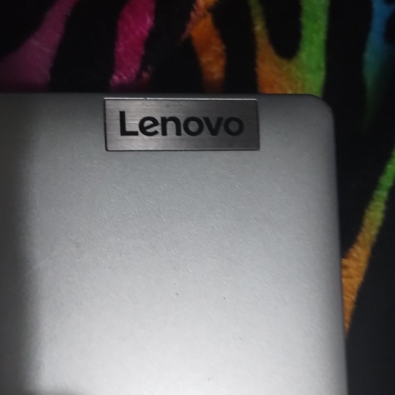 Lenovo IdeaPad Slim 1-14AST-05 AMD A6-9220e 4GB 56.9GB SSD 14in Win10 Silver gallery