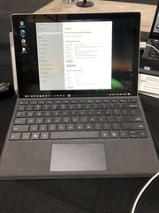 Microsoft Surface Pro (5th Gen) 128GB, Wi-Fi, 12.3 inch – Silver